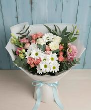 Букет цветов из:  Розы, Лизиантусы и Хризантемы в Бодайбо