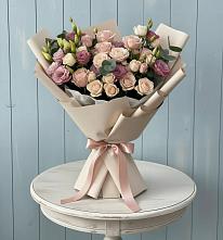 Букет цветов из:  Розы и Лизиантусы в Бодайбо