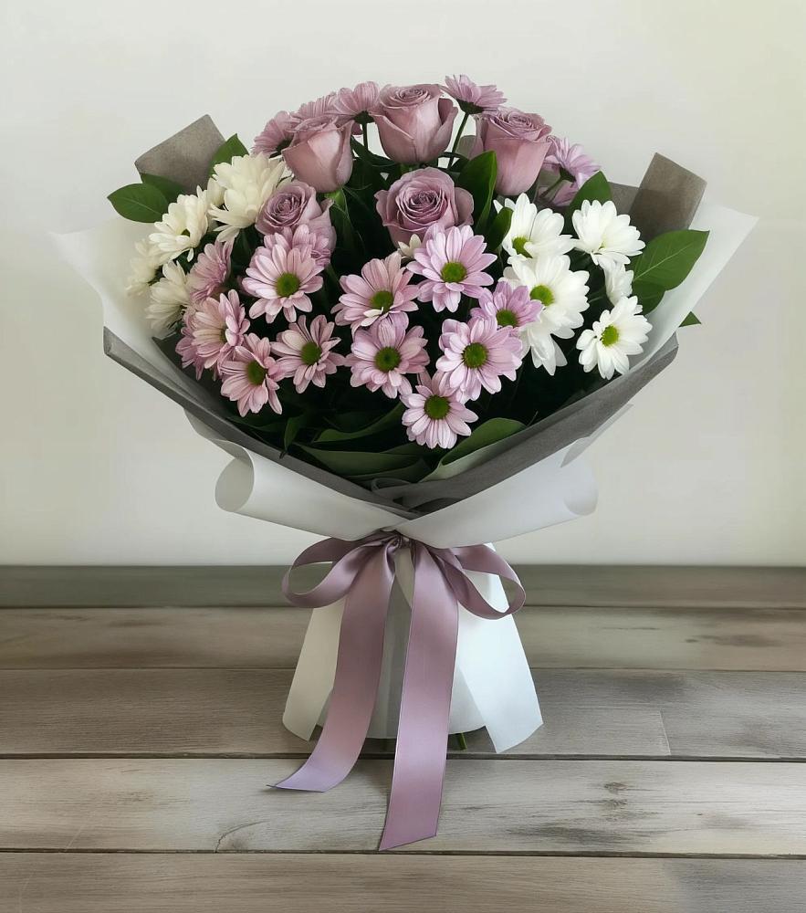 Букет цветов из: Хризантемы и Розы в Бодайбо