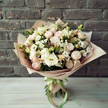 Букет цветов из:  Альстромерии, Розы и Хризантемы в Бодайбо