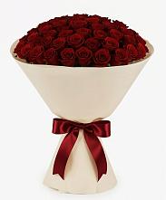 Букет 101 Бордовая роза Блэк Бакарра в Бодайбо