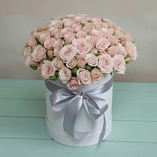 Цветочная композиция из Розы в шляпной коробке в Бодайбо