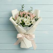 Букет цветов из:  Альстромерии в Бодайбо
