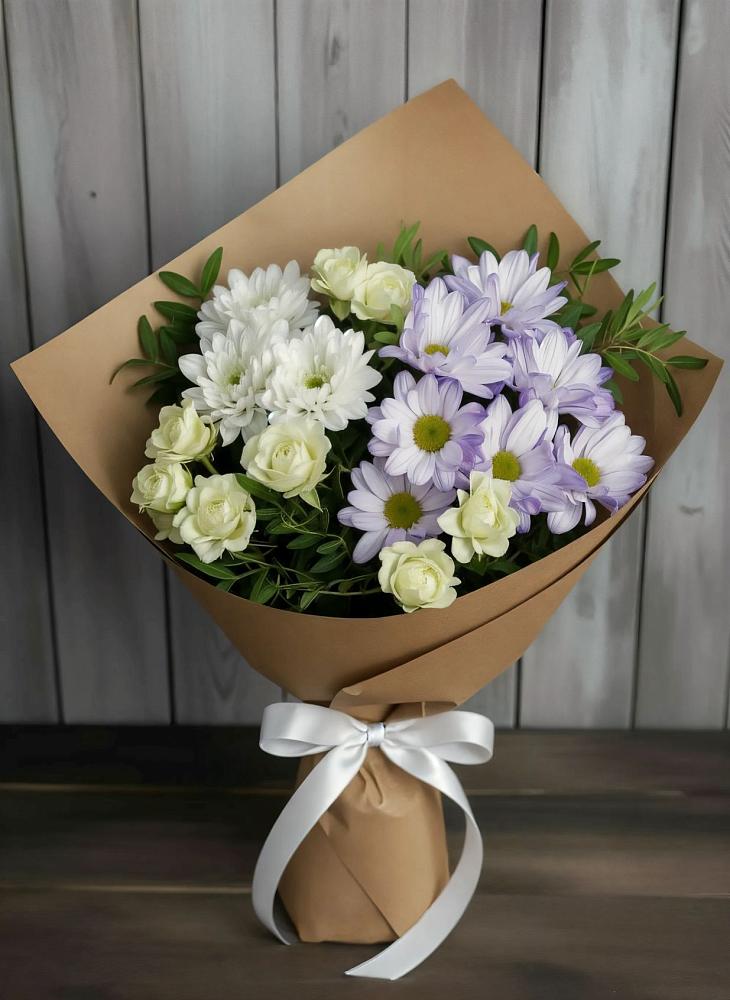 Букет цветов из: Хризантемы и Розы в Бодайбо